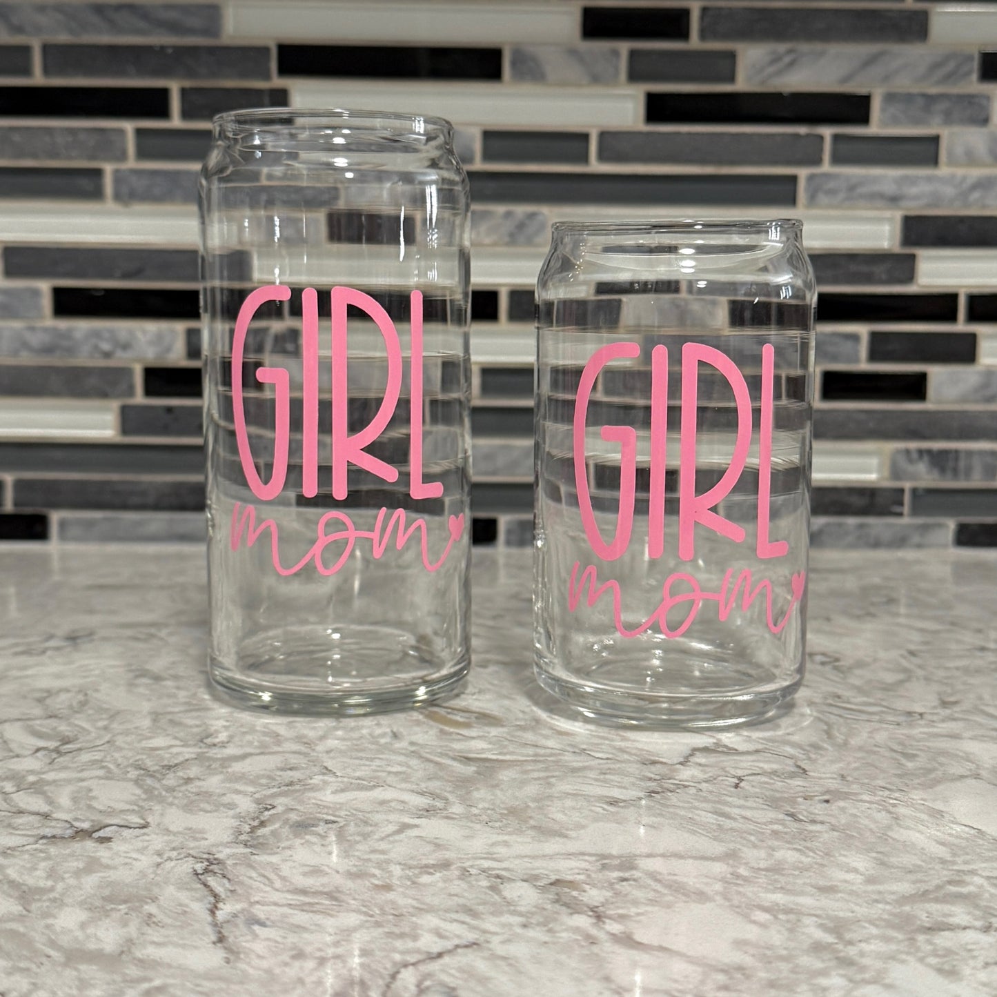 GIRL MOM